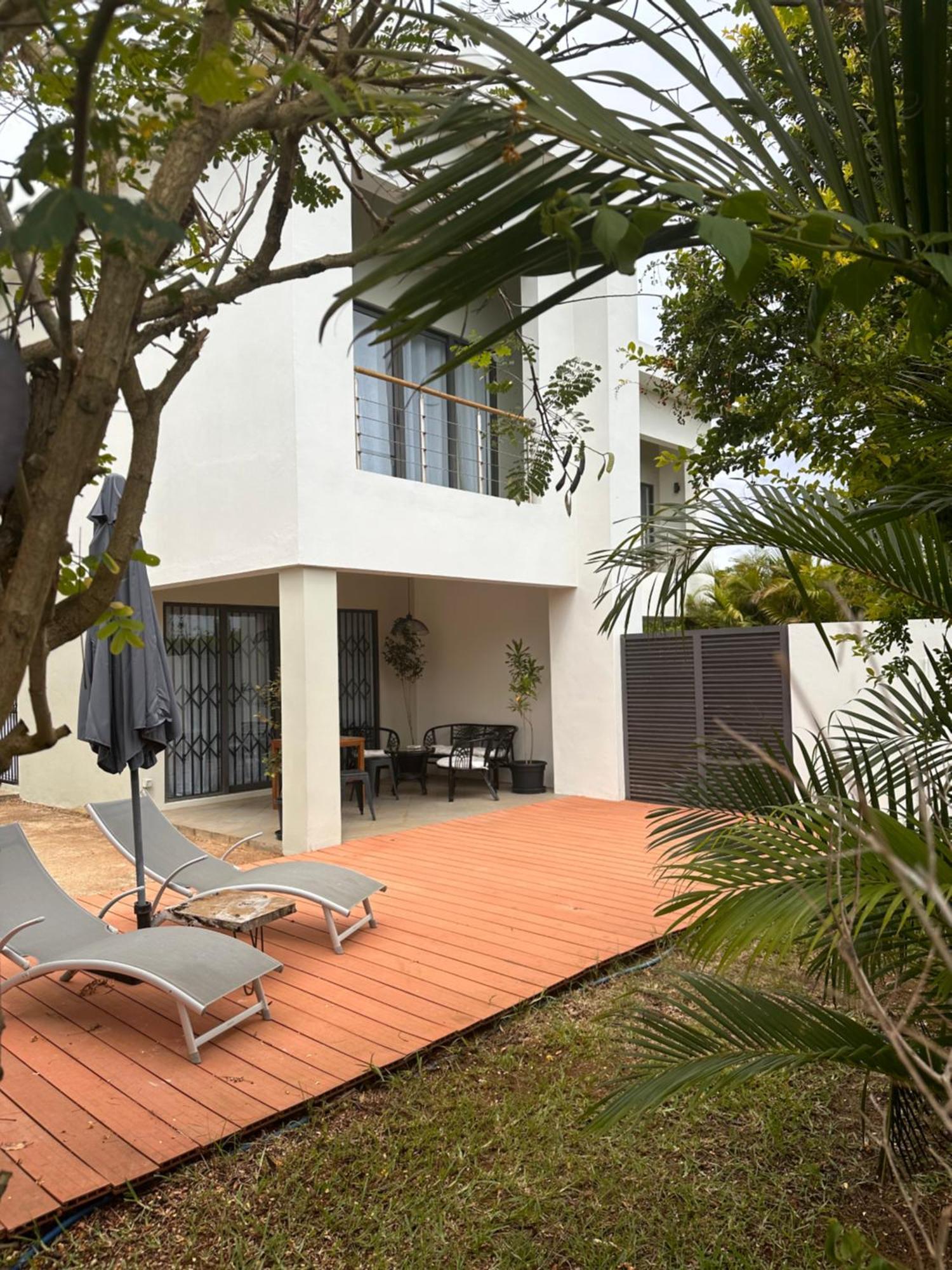 Modern Villa In Grand Bay - Short Walk To Beach Eksteriør billede