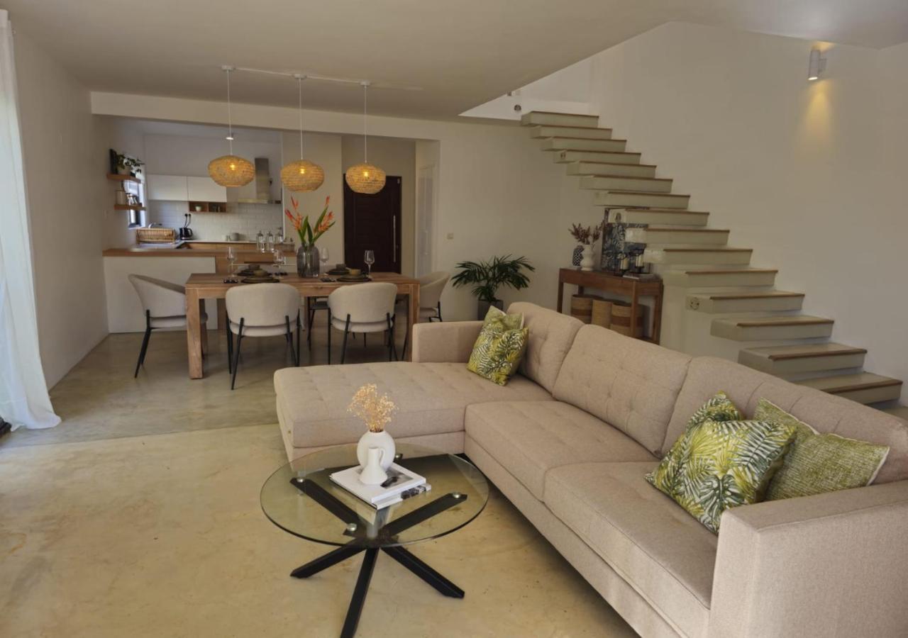 Modern Villa In Grand Bay - Short Walk To Beach Eksteriør billede
